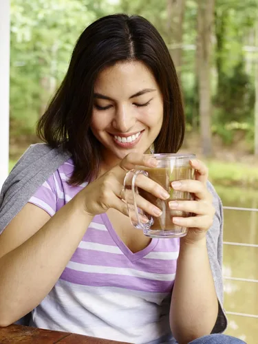 Miniatura 3 de Tervis Vaso de viaje de doble pared transparente y colorido fabricado en Estados Unidos, taza de 16 onzas, mantiene las bebidas frías y calientes
