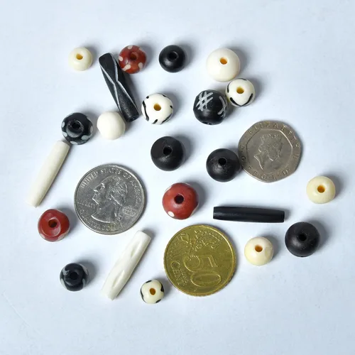 Miniatura 6 de Surtido de cuentas de hueso talladas a mano para hacer joyas y manualidades, 130 piezas, cuentas naturales africanas y nativas americanas en negro