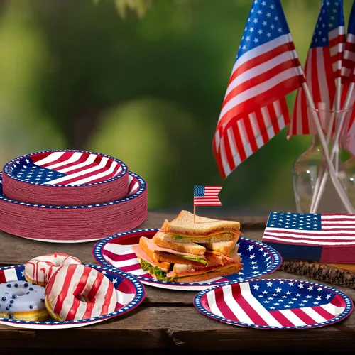 Miniatura 5 de QZYL 150 piezas de suministros para fiesta del 4 de julio, sirve 50 platos de papel y servilletas de papel con la bandera americana, decoraciones