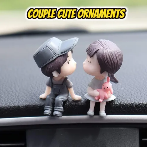 Miniatura 6 de Lindo adorno de coche con diseño de pareja de caricaturas, decoración de tablero de automóvil, figuras de pareja besando, adornos de globos (B)
