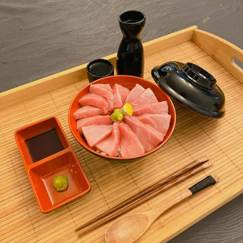 Miniatura 6 de Juego de 4 tazas de sake de porcelana de estilo japonés, juego de tazas pequeñas de cerámica para sake caliente o frío, tazas de sake tradicionales