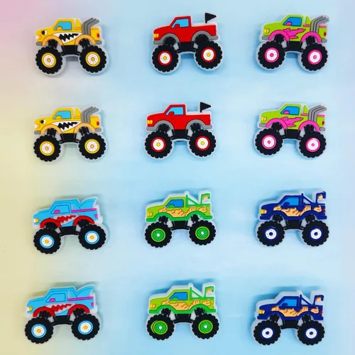 Miniatura 2 de Colgantes de decoración de zapatos de camión monstruo para decoración de sandalias zueco de camionetas, dijes de auto de carreras para niños
