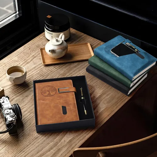 Miniatura 3 de Cuaderno Diario Rayado para Hombres y Mujeres, Cuaderno de 365 Páginas Numeradas con Rayado Universitario, Diario de Cuero de Tapa Dura con Negro