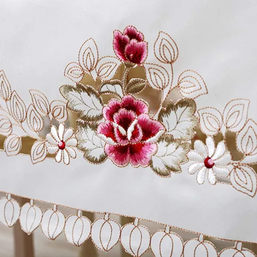 Miniatura 4 de LeLehome - Mantel de encaje bordado con flores cafés, color crema y beige, diseño clásico y tela que no se arruga para mesa de comedor