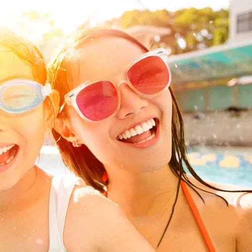 Miniatura 150 de Suministros para regalos de fiesta de colores neón Paquete de 8 gafas de sol unisex