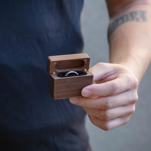 Miniatura 13 de MUUJEE You Are My Universe Engraved Wooden Ring Box, Slim Engagement Proposal Ring Holder, Wedding Ceremony Ring Bearer Box, Fiance Gift Ideas