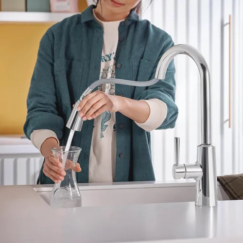 Miniatura 7 de Moen Riley - Grifo de cocina cromado de una sola manija con sistema de extracción que incluye Power Boost para una limpieza más rápida y sistema
