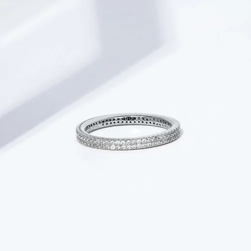 Miniatura 3 de Tienda Essentials Anillo de eternidad de doble fila chapado en oro de 14 quilates o rodio