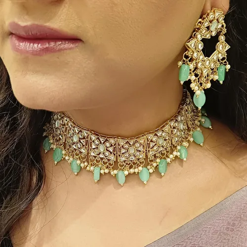 Miniatura 3 de Efulgenz Antique Gold Tone Choker Necklace Maangtikka and Earrings Set Indian Jewelry Sets for Women Indian Bridal Sets Ethnic Faux Kundan Crystal