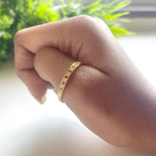 Miniatura 5 de Anillo de boda alternativo de granate y diamante blanco para mujer, anillo de aniversario de media eternidad con acabado de oro de 14 quilates