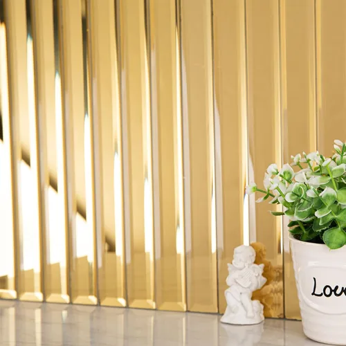 Lovdeco - Tiras de espejo dorado para pegar y despegar para salpicadero de cocina y pared de baño, 30,5 x 30,5 cm, 5 piezas, 0,46 m².