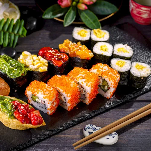 Miniatura 2 de Kit de Fabricación de Sushi, Juego Profesional de Fabricación de Sushi con Bazooka y Rodillo Incluye Alfombrilla de Bambú, Molde de Corte, Cuchillo