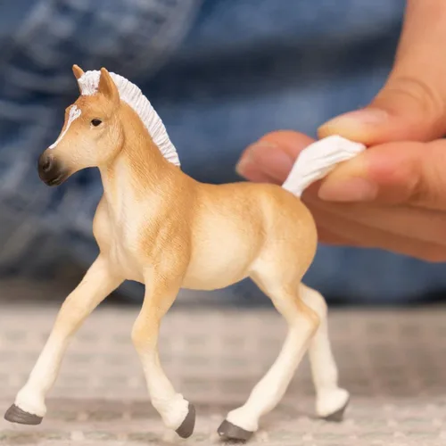 Miniatura 2 de Schleich Horse Club 2023 - Figura de juguete de caballos para niñas y niños Halflinger Foal Horse Horse Toy Figurine, a partir de 5 años