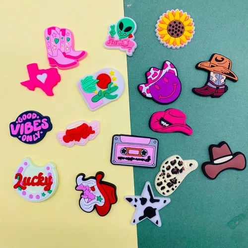Miniatura 4 de 30 50 dijes bohemios de vaquera rosa para zapatos para decoración de zuecos Crock, sandalias de paz, accesorios para niñas, mujeres, niños