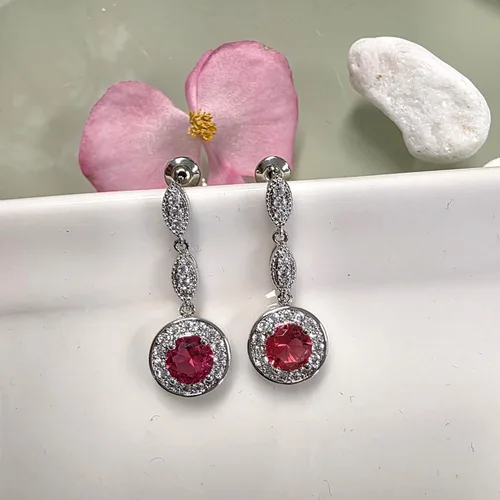 Miniatura 8 de Crystalline Azuria Aretes colgantes con cristales redondos de circonita chapada en oro blanco de 18 quilates para mujer
