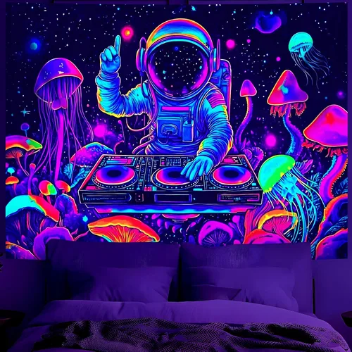 Miniatura 16 de BVBOX Tapiz de astronauta espacial con luz negra, reactivo a los rayos UV, galaxia, planeta que brilla en la oscuridad, póster de luz negra, arte