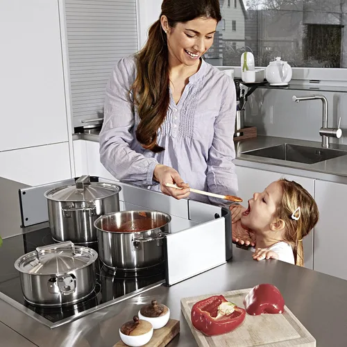 Miniatura 4 de Qdos Safety Protector adhesivo de aluminio para estufas – Complementa diseños modernos de cocina – Se adapta a estufas y la mayoría de estufas