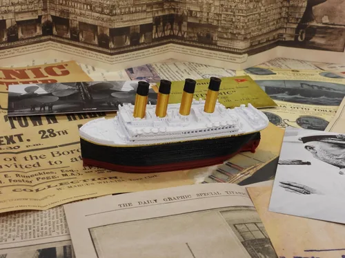 Miniatura 8 de TheRoller3d Modelo de bañera flotante RMS Titanic (solo modelo de bañera italiana)