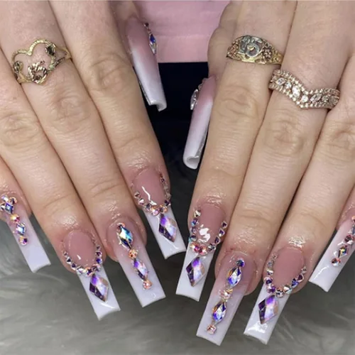 Miniatura 10 de 24 uñas postizas a presión de punta francesa, uñas acrílicas medianas falsas/falsas con diamantes de imitación de flores, diseños de punta francesa