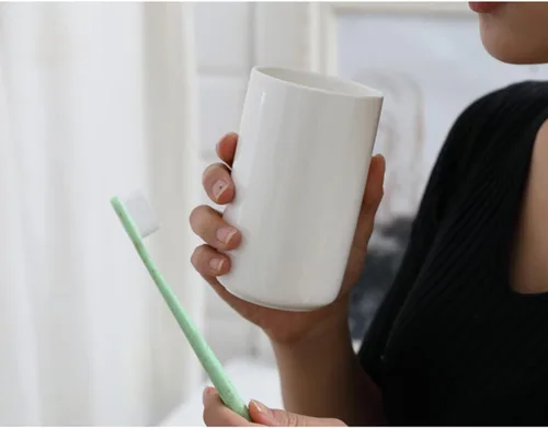 Miniatura 4 de Taza de enjuague bucal de cerámica, lavado de baño casero simple y estante de cepillo, tazas de desayuno de leche y yogur. (Blanco-A)