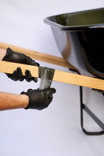 Miniatura 3 de FiberWeld Vendaje de Reparación Permanente 2x36 Pulgadas - Envoltura de Fibra de Vidrio Adhesiva de Alta Resistencia - Negro, 38236