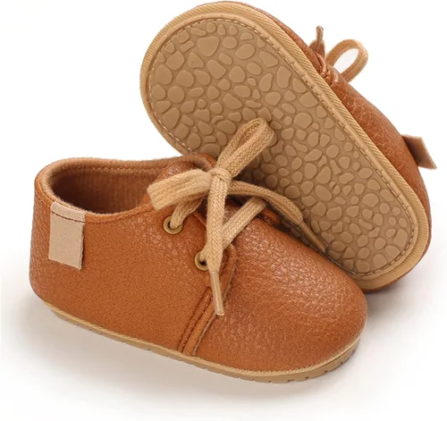 Zapatos de piel sintética para bebés, niños y niñas, suela de goma suave, con cordones, zapatos Oxford para cuna para niños pequeños que caminan