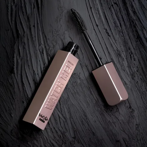 Miniatura 4 de Whats Up Beauty - Watch Me! Máscara voluminizadora y alargadora negra con péptidos + vitamina B5 Limpia, libre de crueldad, sostenible Hecho