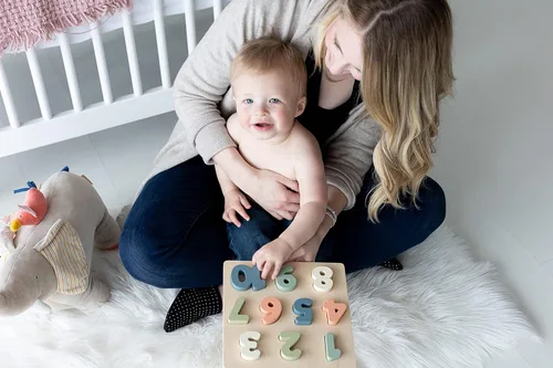 Miniatura 6 de Pearhead Rompecabezas de números de madera, juguete de aprendizaje de 1 a 10 para niños pequeños, rompecabezas educativo Montessori