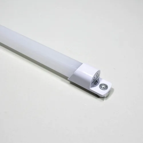 Miniatura 4 de STBTECH Luces LED de 110 V para debajo del gabinete, iluminación LED de 17 pulgadas con cable de enchufe de 6 pies, lámpara de escritorio de lectura