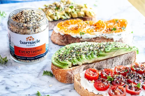 Miniatura 4 de Barnacle Foods Everything Bagel Kelp Seasoning 2.5 onzas Decoración clásica para bagel Ideal para carne, complemento de tempura, huevos
