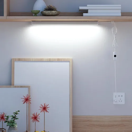 Miniatura 6 de ASOKO Iluminación LED para debajo del gabinete, barra de tira de luz de 12 pulgadas, luz blanca fría 6000 K regulable con enchufe USB, pequeña
