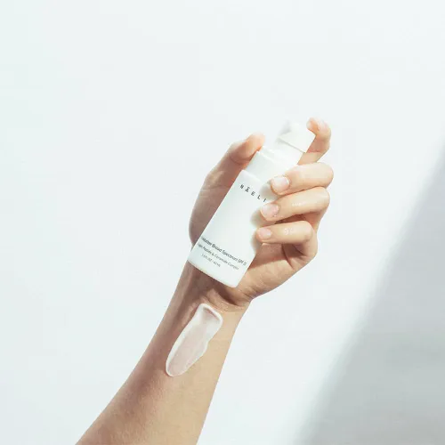 Miniatura 6 de NAELI Hidratante facial con SPF 30, crema antienvejecimiento de colágeno y péptidos, reduce las arrugas, hidratación ligera de la piel con ácido