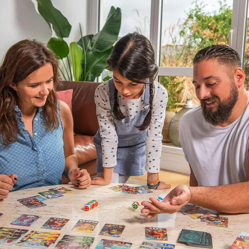 Miniatura 4 de HABA King of the Dice - Un juego de mesa de dados de habilidad y suerte complicado, perfecto para juegos familiares y juegos para niños a partir