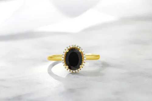 Miniatura 5 de Gem Stone King Anillo de compromiso de oro amarillo de 10 quilates con ónix negro y diamantes para mujer