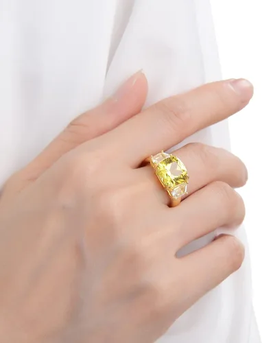 Miniatura 4 de Fine Color Jewels Anillo llamativo de zafiro amarillo canario cultivado en laboratorio en plata chapada en oro amarillo de 18 quilates