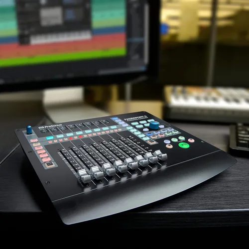 Miniatura 4 de PreSonus FaderPort 8 Controlador DAW con software Studio One Pro