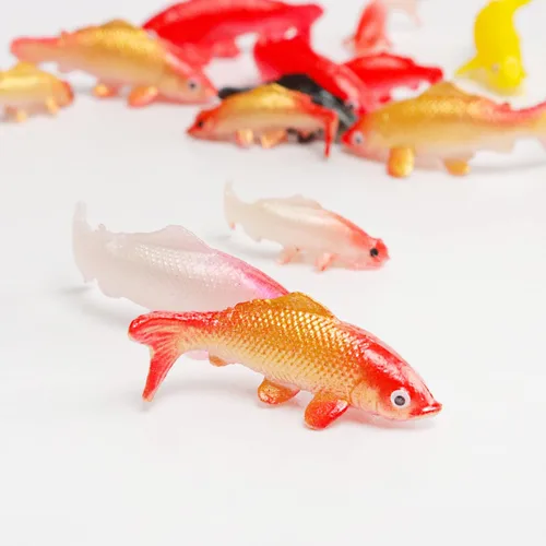 Miniatura 3 de X Hot Popcorn 40 piezas de peces en miniatura para manualidades, mini figuras de peces koi, pequeños peces de plástico en miniatura, suministros