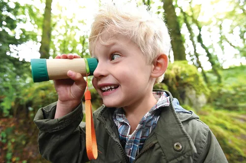 Miniatura 5 de Hape Telescopio ajustable Equipo espía de bambú para niños con aumento de 8X