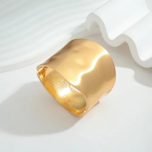 Miniatura 6 de Brazalete grueso de oro para mujer, pulsera ancha dorada martillada, pulsera de muñeca abierta, joyería de Navidad