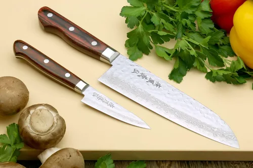 Miniatura 2 de Yoshihiro VG10 Cuchillo de chef japonés de acero inoxidable de Damasco martillado de 16 capas Santoku de 7 pulgadas (7.087 in) y cuchillo de pelar