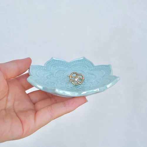 Miniatura 4 de PUDDING CABIN Plato para anillos de mandala azul, regalo de cumpleaños para amigas, mujeres, madres y niñas