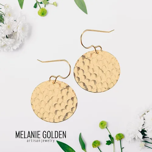Miniatura 17 de Aretes colgantes grandes con disco circular martillado en plata, oro u oro rosa