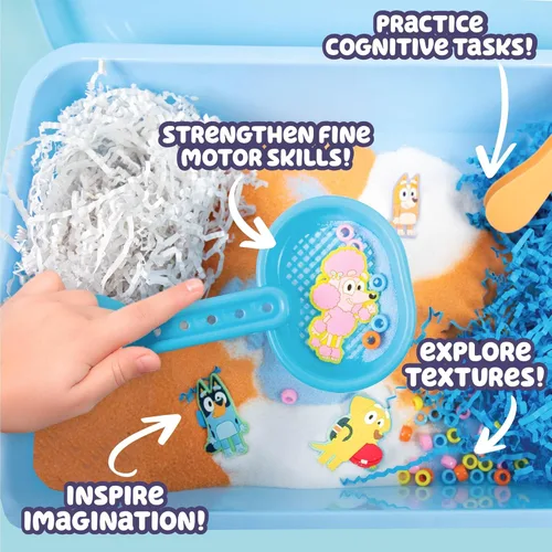 Miniatura 6 de Horizon Group USA Caja sensorial oficial Bluey Seek & Find, juguetes sensoriales listos para usar para niños pequeños de 3 a 4 años con tapa, arena
