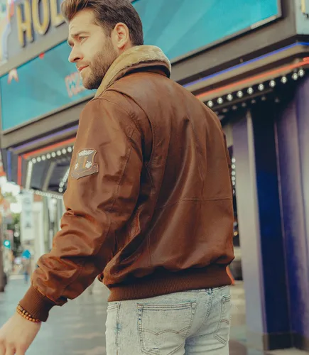 Miniatura 4 de FLAVOR Chaqueta bomber de cuero real para hombre con cuello de piel extraíble Aviator