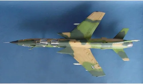 Miniatura 5 de Trumpeter 1/32 F105G Thunderchief Wild Weasel Avión