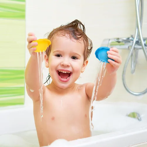Miniatura 6 de ArtCreativity Juguetes apilables de baño y piscina para niños pequeños – Juego de juguetes de agua anidables de 7 piezas con agujeros de drenaje