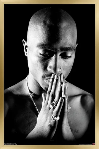 Miniatura 13 de Trends International Tupac - Póster de pared rezando, 14.725 x 22.375 pulgadas, versión enmarcada de madera de granero