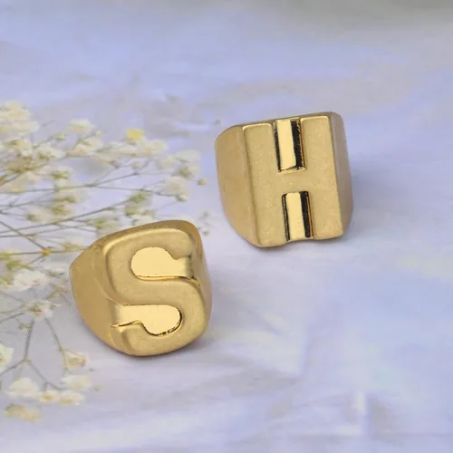 Miniatura 6 de Juego de anillos con inicial H S y letra HS para mujeres y hombres Cobre
