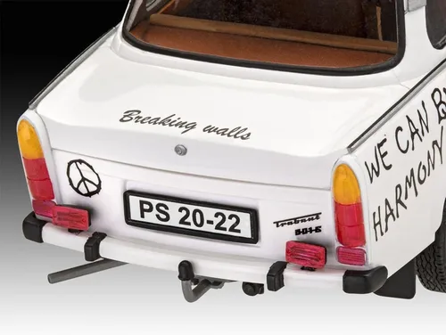 Miniatura 4 de Revell 07713 Trabant 601S "Builder's Choice 1:24 Escala sin construir/sin pintar Kit de modelo de plástico