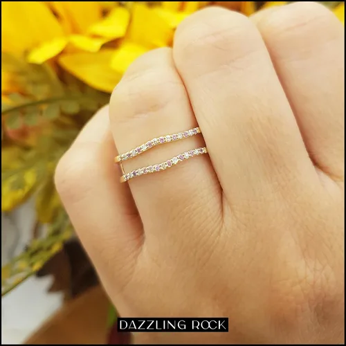 Miniatura 21 de Dazzlingrock Collection Anillo de protección redondo alternativo de zafiro rosa y diamante blanco para mujer en oro macizo de 10 quilates